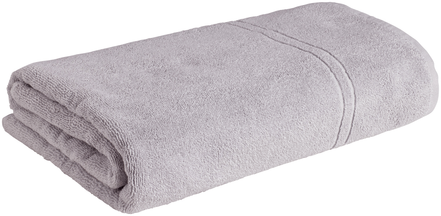 ERWIN M. LUSINI Solutions GmbH Sauna towel Dina Saunatuch Dina Sauna towel Dina; 70x200 cm (WxL); light-grey Saunatuch Dina; 70x200 cm (BxL); hellgrau 100% cotton. Weight approx. 500 g/m². Particularly absorbent sauna towel made of durable twisted terry cloth. With subtle striped border. Personalization possible. 100 % Baumwolle. Gewicht ca. 500 g/m². Besonders saugfähiges Saunatuch aus strapazierfähigem Zwirnfrottier. Mit dezenter Streifenbordüre. Personalisierung möglich.