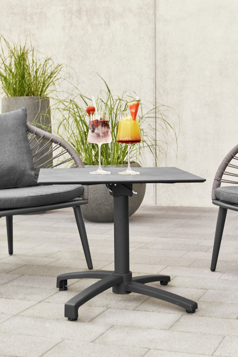 VEGA Taipa Outdoor Lounge Table Frame, Black Anodized Aluminium, 66 x 66 x 50 cm, Foldable Cross Top, Adjustable Leveling Feet, Weatherproof, UV-resistant