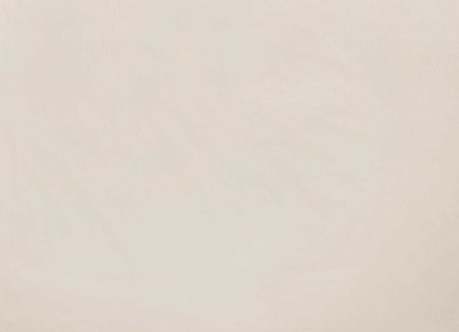 ERWIN M. LUSINI Solutions GmbH Yardware bed linen Tokio Meterware Bettwäsche Tokio Yardware bed linen Tokio; 300 cm (W); pearl-white Meterware Bettwäsche Tokio; 300 cm (B); perlweiß 100% cotton. Weight approx. 125 g/m². Shimmering yard goods made of pure cotton satin quality in the finest smooth weave. The yard goods are available in 300 cm width. Maximum roll length is 30 meters and can be cut to your desired size. Thread count (TC) -thread density: 206 threads per inch. Weave type: Satin 100 % Baumwolle. Gewicht ca. 125 g/m². Schimmernde Meterware aus reiner Baumwollsatin-Qualität in feinster Glattwebung. Die Meterware ist in 300 cm Breite erhältlich. Maximale Rollenlänge beträgt 30 Meter und kann auf Ihr Wunschmaß zugeschnitten werden. Thread Count (TC) -Fadendichte: 206 Fäden je Inch Webart: Satin