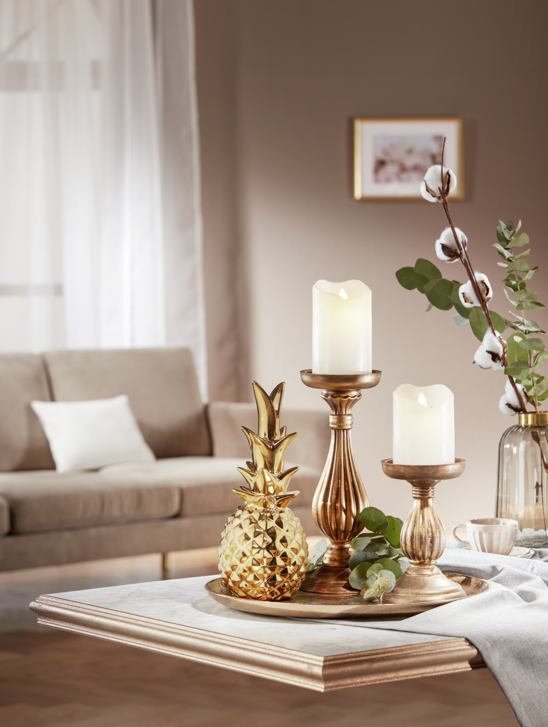 Set de 3 piese Lumanari LED din ceara naturala Vega Gardi, Albe Crem, Forma Pillar cu Fitil Intermitent si Timer, Diametru 7.6cm, Inaltimi 10cm 12cm 15cm