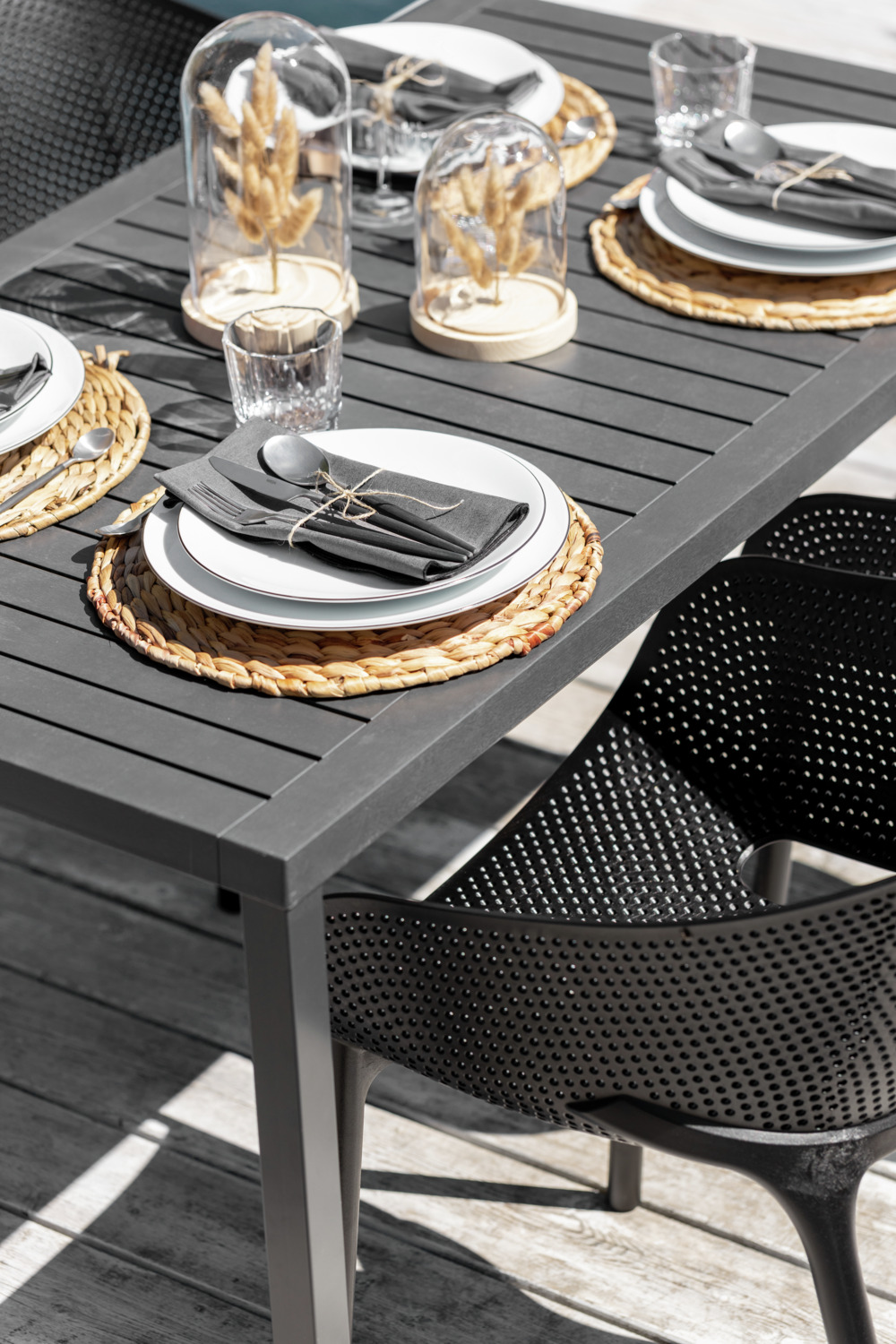 Nardi Cube Rectangular Table, 140x80x75.5 cm, DurelTop Polypropylene and Coated Aluminum Frame, UV Resistant Weatherproof Matt Finish, Anthracite