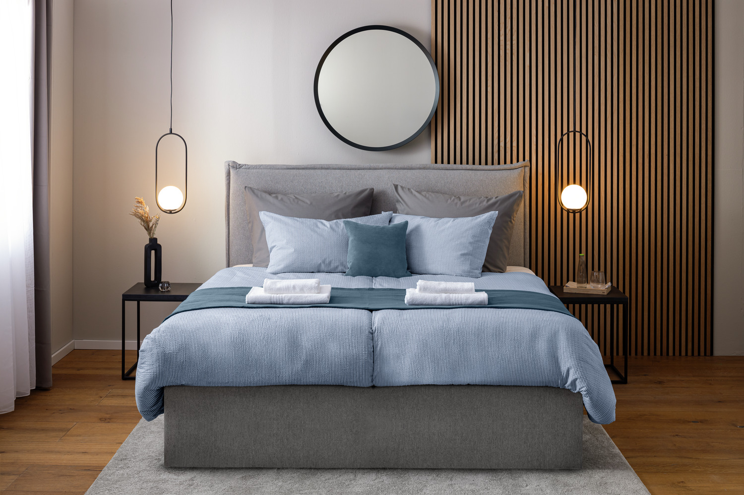 ERWIN M. LUSINI Solutions GmbH Cordoba Cushion Cover, 50 x 50 cm, Dark-blue Corduroy 100% Polyester, OEKO-TEX STANDARD 100 Certified