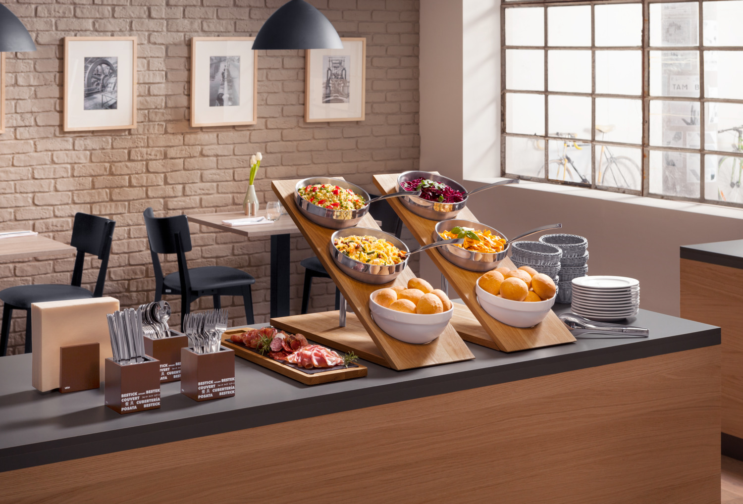 Sertizator Buffet Rotund VEGA, 2400 ml, Diametru 24 cm, Inaltime 10.5 cm, Otel Inoxidabil 18/8 Crom-Nichel, Rezistent la Rugina pentru Catering Profesional, Argintiu