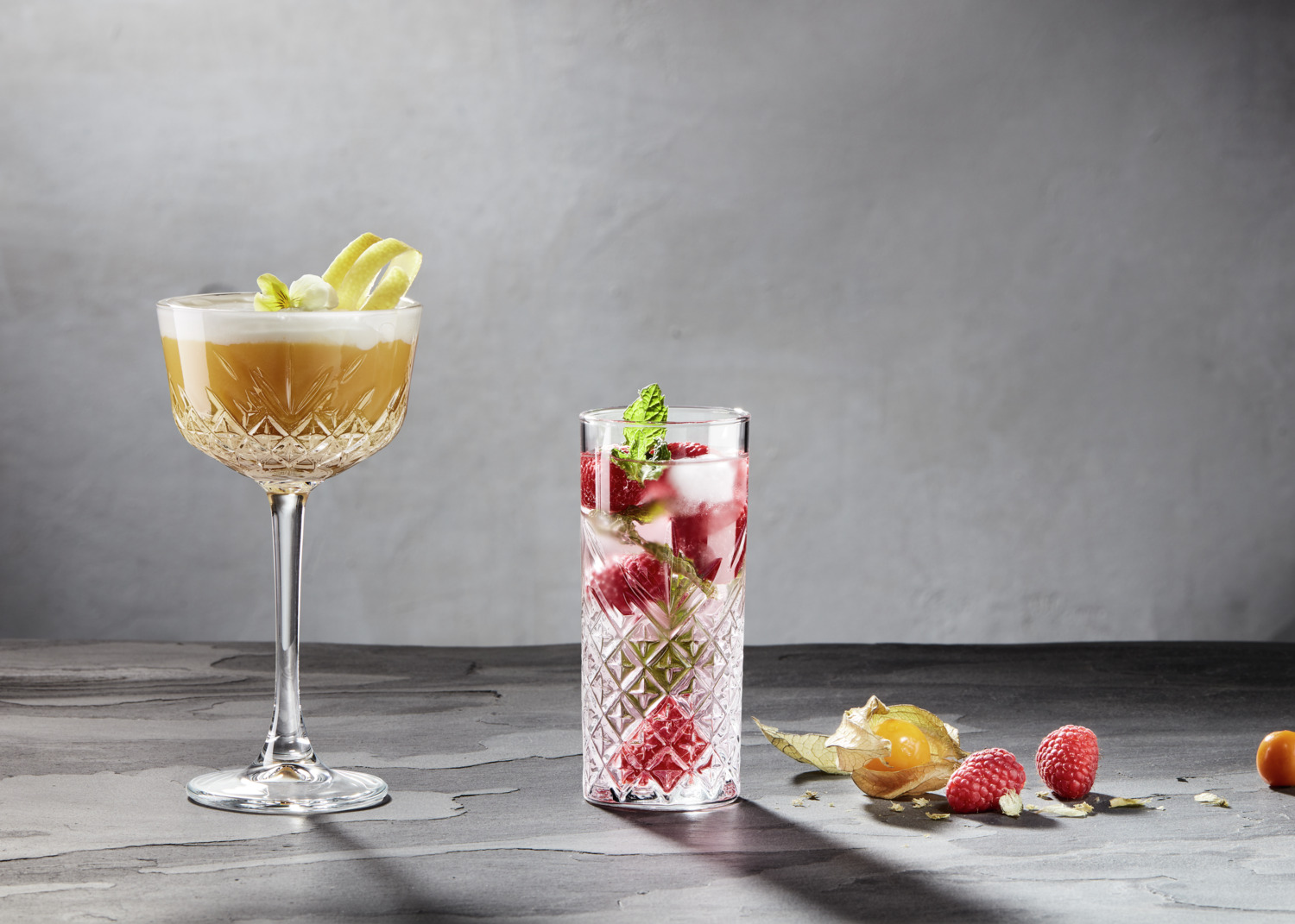 Pahare de cocktail Pasabahce Timeless Nick & Nora, 160 ml, Sticla transparenta cu model reliefat, Calitate superioara, Set de 4 piese