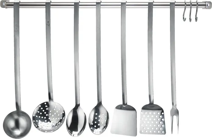 Pulsiva Valuo Long-Handled Perforated Spatula, 46.5 cm, 18/5 Chrome Stainless Steel, Seamless Rustproof Design, Silver, Dishwasher Safe