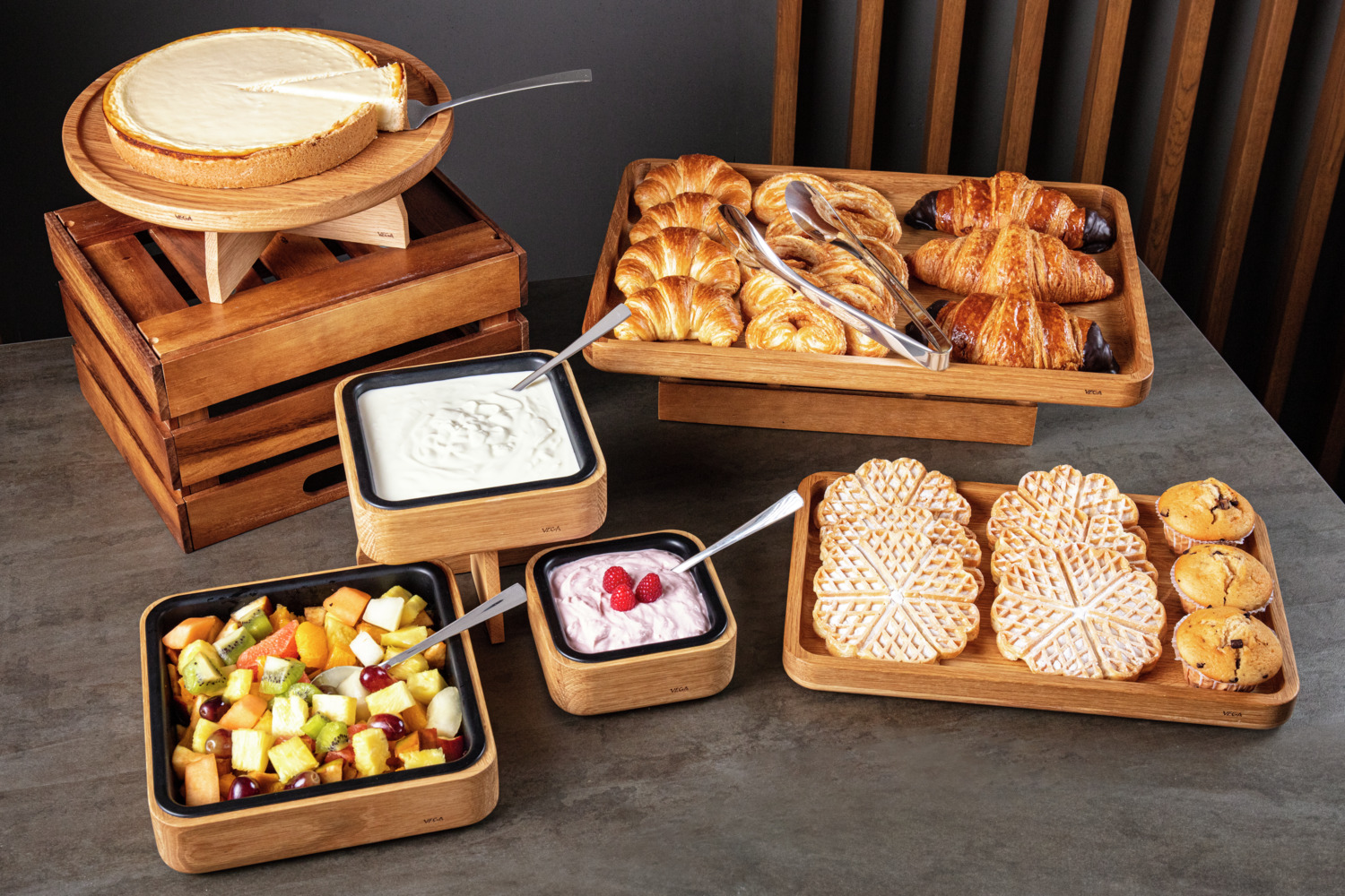 VEGA Fenra Bowl, Oak Wood and Melamine Buffet Presentation Bowl, 25 x 25 x 6.15 cm, Brown, Stackable and Food-Safe