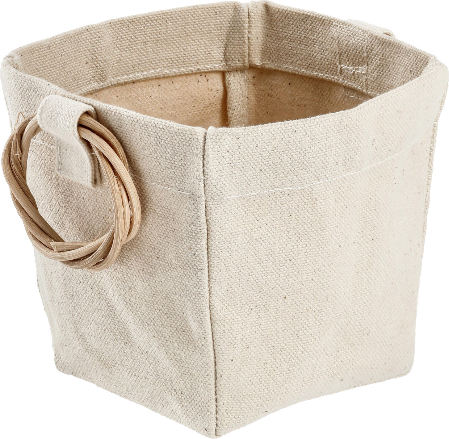 unknown LUSINI Solutions GmbH Decorative basket Abbe Deko-Körbchen Abbe Decorative basket Abbe; 12x12x12 cm (LxWxH); natural; square Deko-Körbchen Abbe; 12x12x12 cm (LxBxH); natur; quadratisch Decorative basket made of high-quality canvas, with handles made of rattan. Versatile use, e.g. as a planter, as a bread basket or in the bathroom. Deko-Körbchen aus hochwertigem Canvas, mit Griffen aus Rattan. Vielfältiger Verwendungszweck, z.B. als Übertopf für Pflanzen, als Brotkorb oder im Badezimmer.