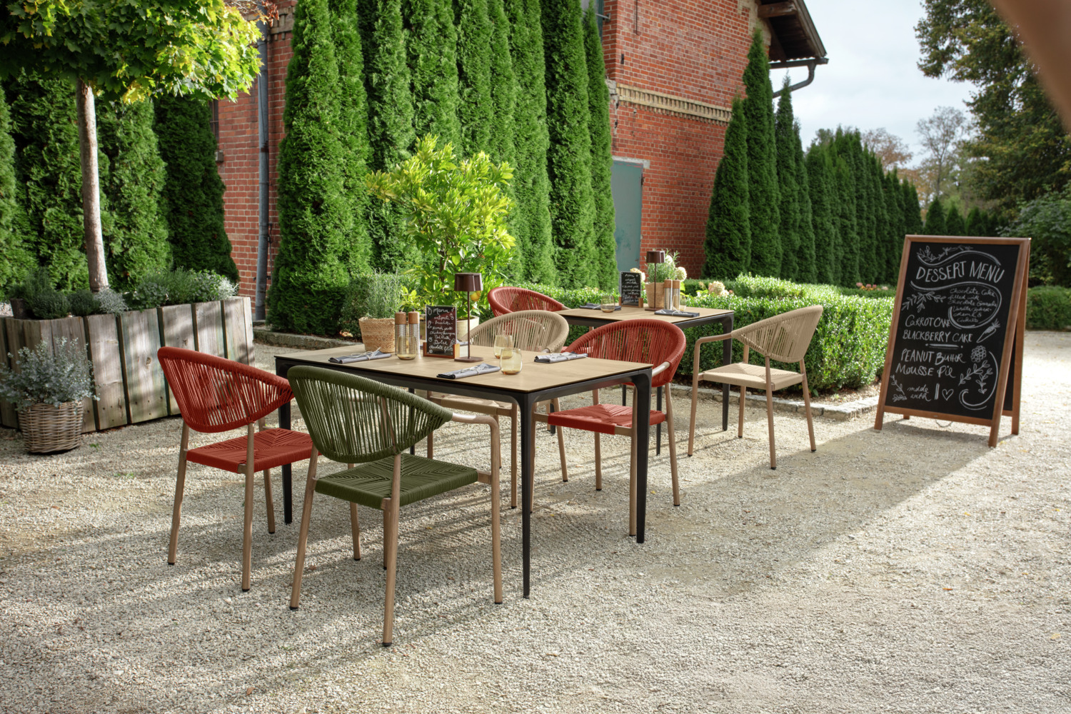 VEGA Linero Outdoor Square Table 80x80x72 cm, Oak Natural HPL Compact Laminate Top, Black Powder-Coated Aluminium Frame, Weatherproof