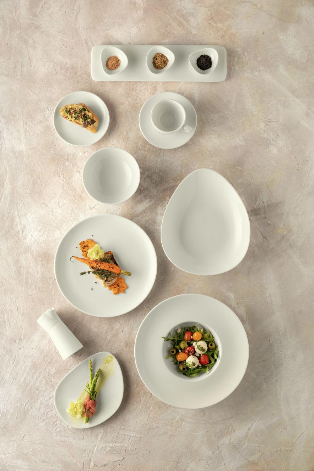 VEGA Opus Flat Round Porcelain Plates, Ivory, 15 cm Diameter, Rimless Minimalist Design, Dishwasher and Microwave Safe, Set of 6