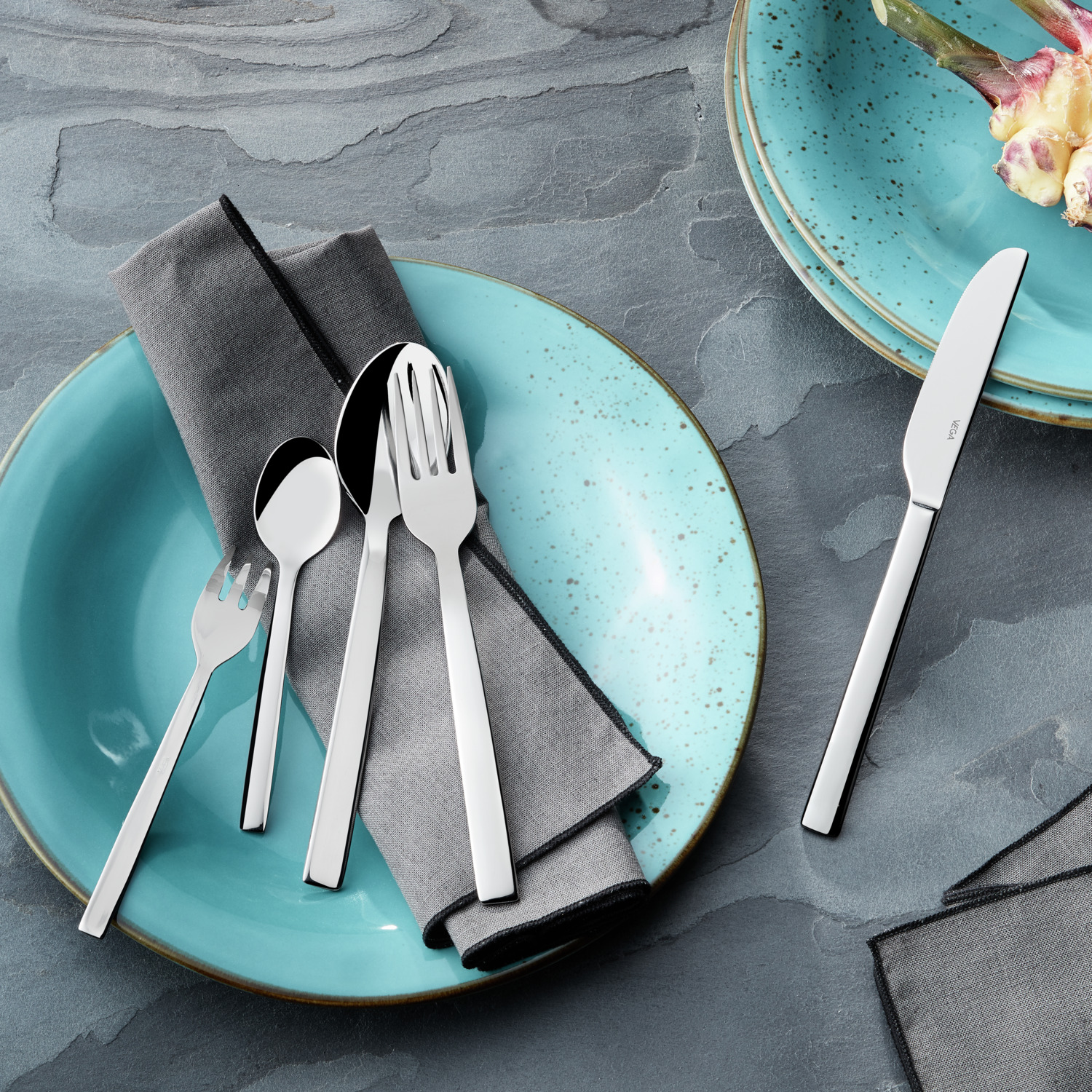 VEGA Decaso Dessert Fork, 17.2 cm, Mirror Polished Chrome Stainless Steel 13/0, 3 mm Thickness, Dishwasher Safe, Silver