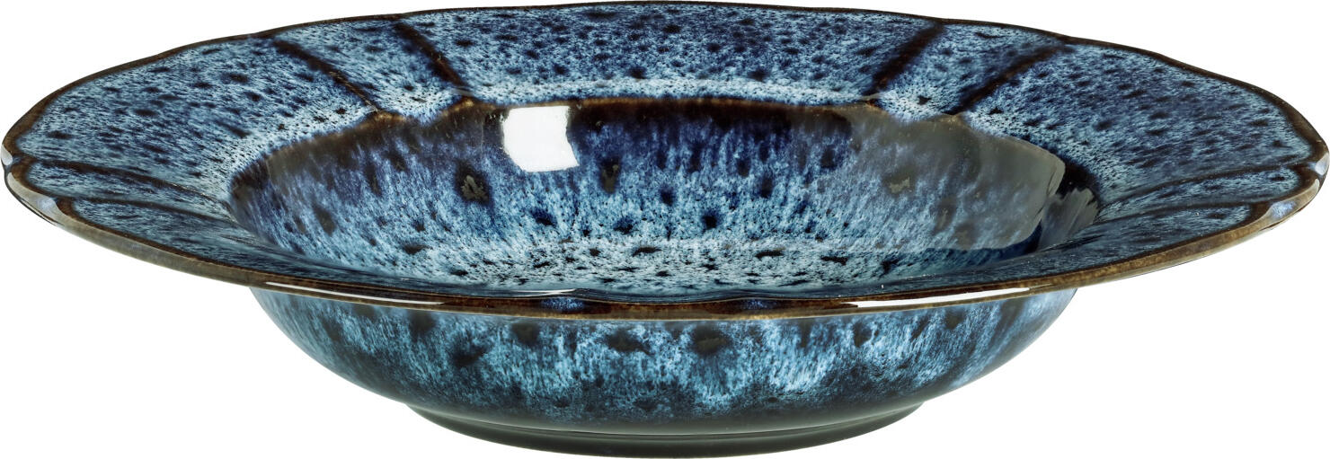 VEGA LUSINI Solutions GmbH Plate Amelina deep Teller Amelina tief Plate Amelina deep; 300 ml, 23x4.7 cm (ØxH); blue; round; 6 piece / pack Teller Amelina tief; 300 ml, 23x4.7 cm (ØxH); blau; rund; 6 Stück / Pack Colorful porcelain plate in round shape. The discreet relief and playful decorative edges add a nostalgic touch. Unique thanks to its reactive glaze. Each piece is unique. Colors may vary from light to dark. Dishwasher safe and microwaveable. Farbiger Teller aus Porzellan in runder Form. Nostalgische Akzente setzen das dezente Relief und die verspielten Zierränder. Einzigartig durch Reactive Glaze. Jedes Teil ein Unikat. Farben können von hell zu dunkel abweichen. Spülmaschinenfest und mikrowellengeeignet.