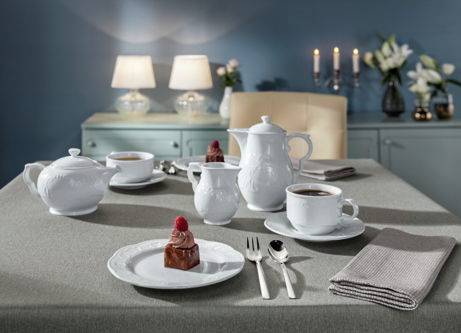 VEGA Menuett Porcelain Milk and Sauce Jug Set of 6, White, 250 ml, Filigree Relief Design, Dishwasher and Microwave Safe