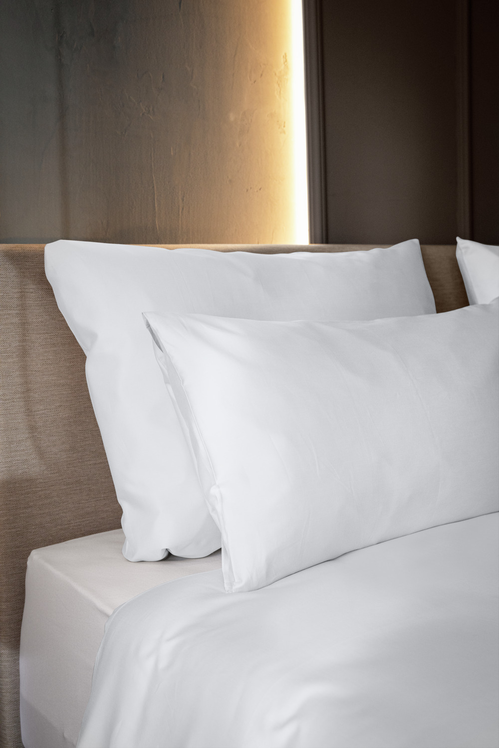 ERWIN M. LUSINI Scalea Pillow Cover, 100% Cotton Fine Satin, 300 TC, 65 x 100 cm, White, Hotel Side Fastening, OEKO-TEX Standard 100