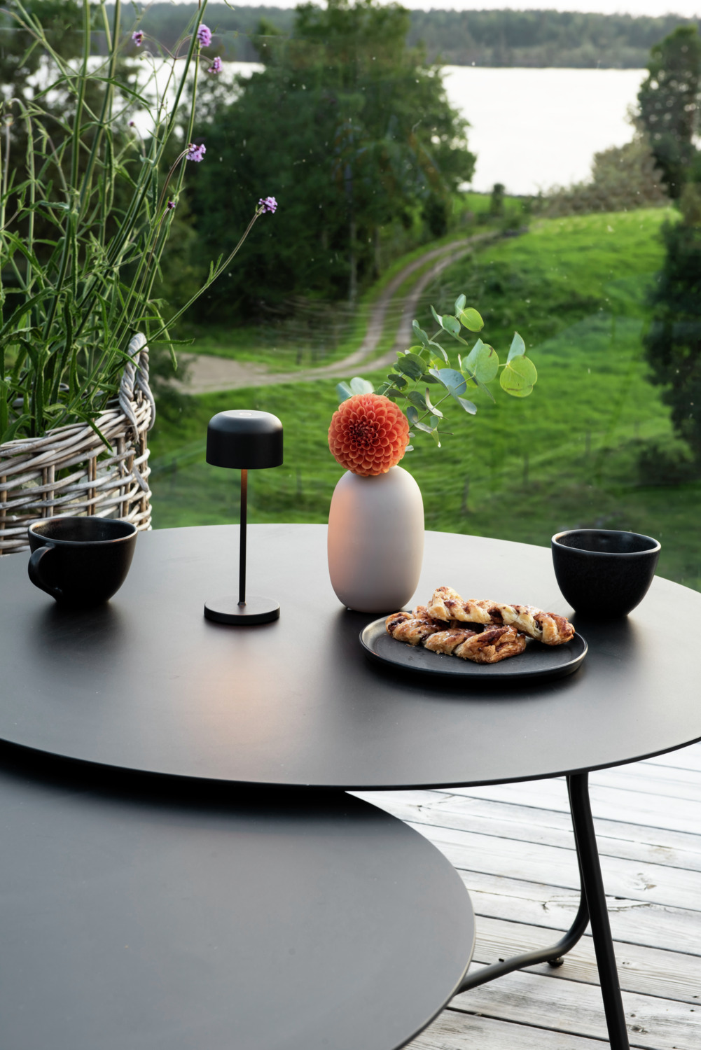 Konstsmide Lille mini Rechargeable LED Table Lamp, Black, IP54 Weather Resistant Indoor Outdoor Light, Stepless Dimming, Warm White, 7.5x20 cm, 7835