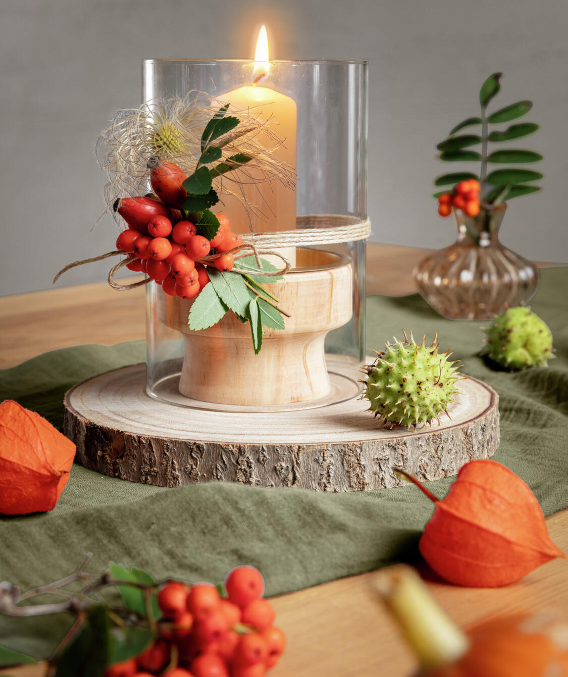 Vega Eno Lantern Set of 2, Glass Cylinder Wind Light with Wooden Base, Round Shape, 10x15 cm, Natural and Transparent