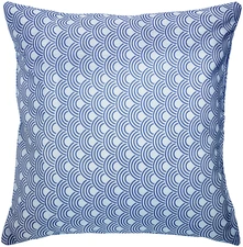 ERWIN M. LUSINI Solutions GmbH Decorative cushion cover Goa Dekokissenbezug Goa Decorative cushion cover Goa; 50x50 cm (WxL); blue; square Dekokissenbezug Goa; 50x50 cm (BxL); blau; quadratisch 100% polyacrylic. Weight approx. 205 g/m². Decorative cushion cover with bow pattern. High light fastness. Suitable for outdoor use. Particularly easy-care, hard-wearing and quick-drying. Can be perfectly combined with products of the same color from the Leaf, Waves and Blanca series. 100 % Polyacryl. Gewicht ca. 205 g/m². Dekokissenbezug mit Bogen-Muster. Hohe Lichtechtheit. Für den Außenbereich geeignet. Besonders pflegeleicht, strapazierfähig und schnell trocknend. Lässt sich perfekt mit den gleichfarbigen Produkten der Serie Leaf, Waves und Blanca kombinieren.