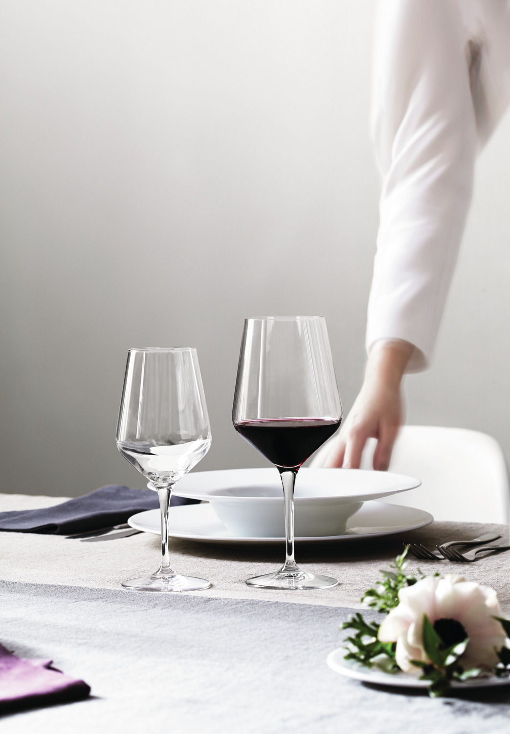 Bormioli Rocco Electra Red Wine Glass Set of 6, 550ml Crystal Glass, 23cm Height, Dishwasher Safe, Transparent