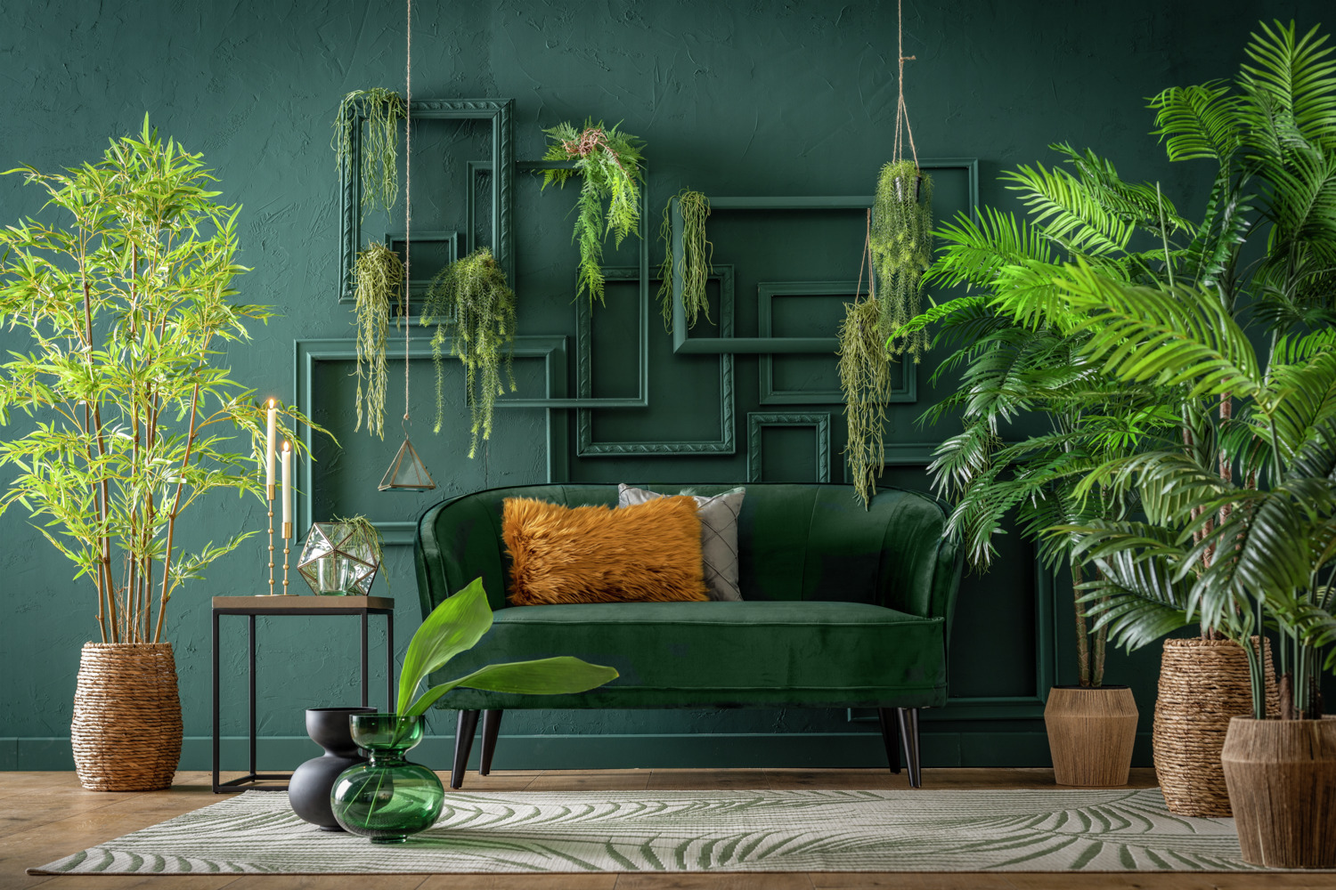Canapea VEGA Garbo cu 2 locuri, Catifea Verde Brad, Picioare din Lemn de Fag Negru, 150x75x84 cm, Impermeabilizare Eleganta, 100,000 Martindale