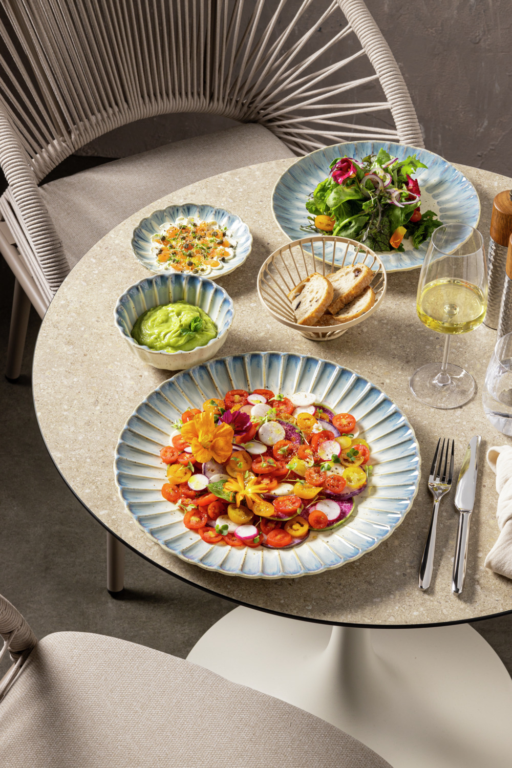 VEGA Flora Flat Plate Set of 6, Durable Porcelain, 15.2 cm Diameter, Blue/Beige Floral Relief Design, Chip-Resistant for Professional Catering