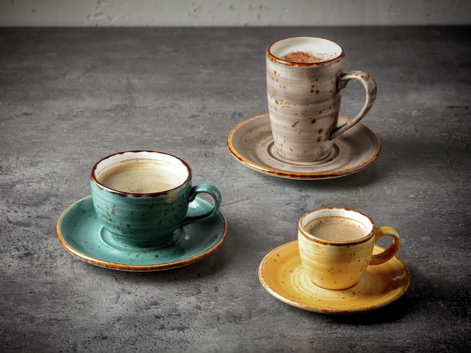 Set de 6 cani de cafea VEGA Nebro, 280ml din porțelan premium, design rustic cu pete gri, rezistente la mașina de spălat vase și cuptor cu microunde