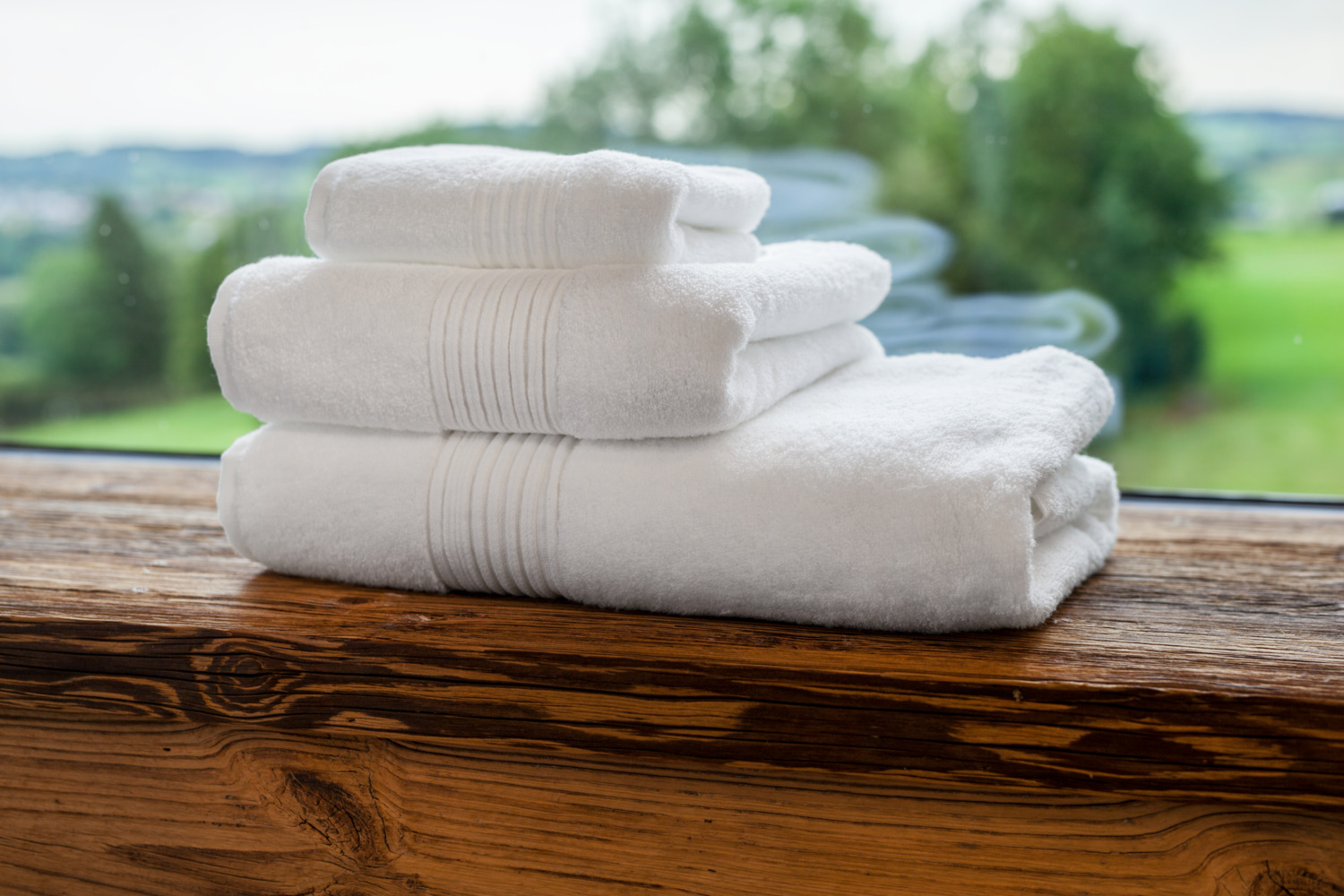 ERWIN M. Motion Bath Mat, 50 x 70 cm, White, 800 g/m² Cotton and Rayon Voluminous Terry, OEKO-TEX Standard 100 Certified