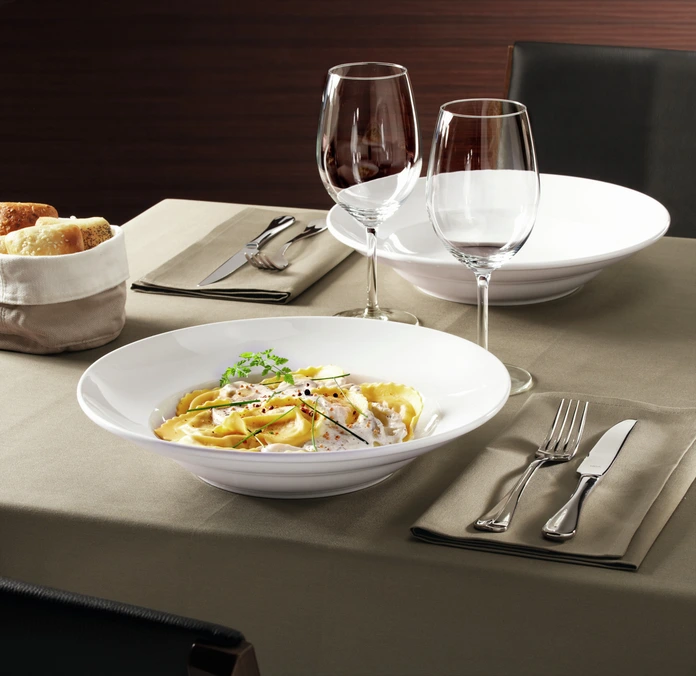VEGA Metz Porcelain Pasta Plate Set of 4, White Round 30 cm, 550 ml Capacity, Dishwasher and Microwave Safe