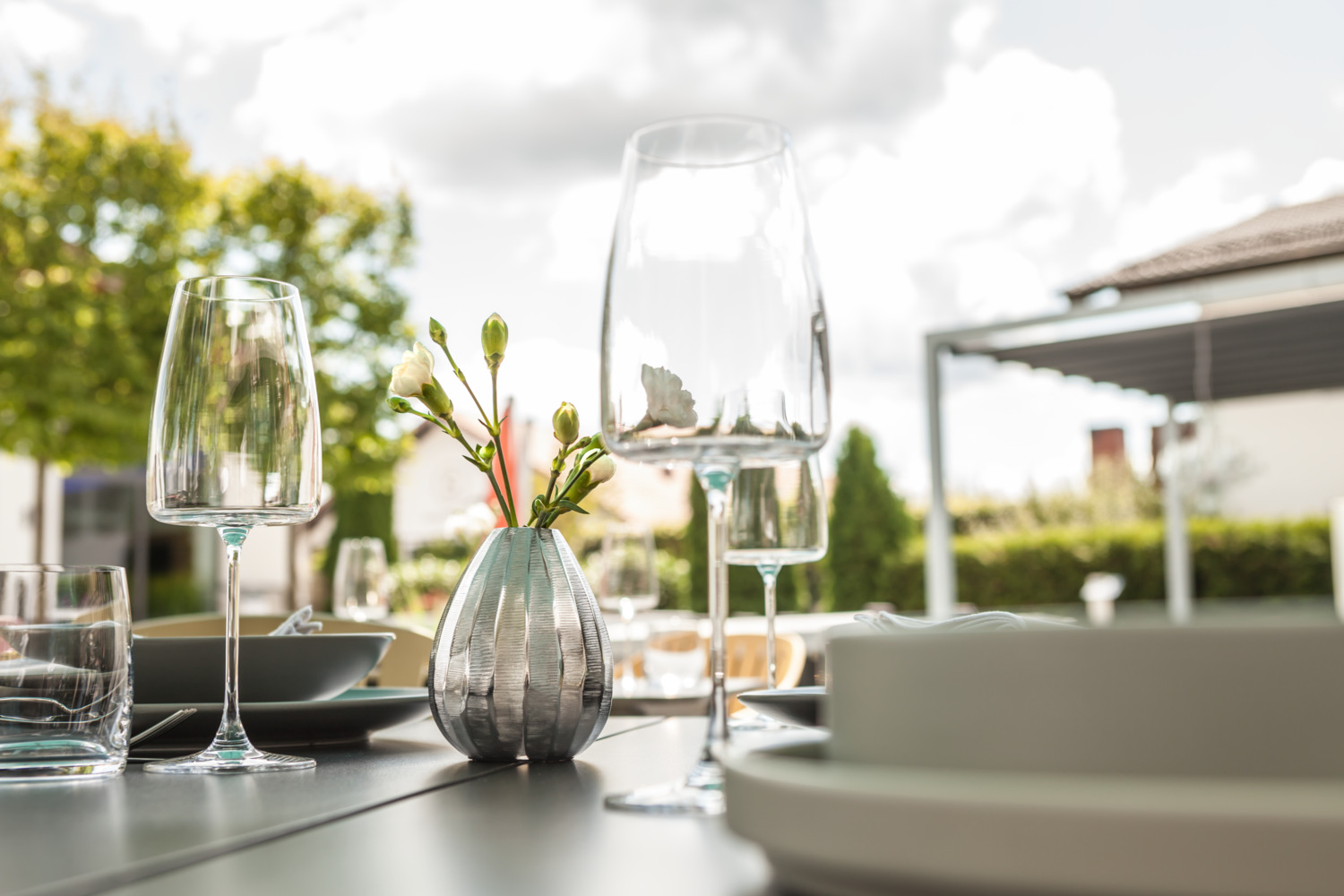 Set de 6 pahare pentru vin alb VEGA Lotta, 420ml din cristal, inaltime 22cm, design purist modern cu tija filigranata, rezistente la masina de spalat vase