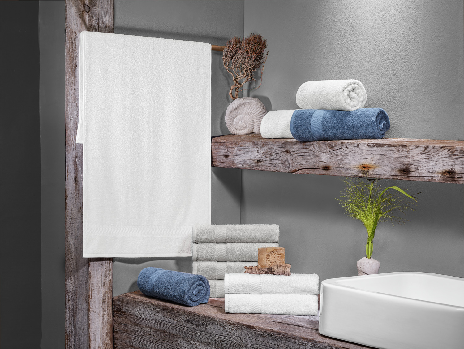 Prosop de dus ERWIN M. Bermuda 2.0, 100% bumbac terry, 70 x 140 cm, 450 g/m², Alb, OEKO-TEX Standard 100, Calitate Hoteliera