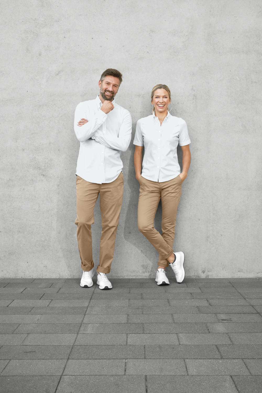 Pantaloni Chino Jobeline pentru Barbati, Croiala Stramta cu Picior Drept, 97% Bumbac 3% Spandex, cu Buzunar pentru Stilou si Elastic la Talie, Bej