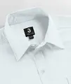 JOBELINE LUSINI Solutions GmbH Men's shirt Marlon long sleeve Herren Hemd Marlon Langarm Men's shirt Marlon long sleeve; Size 41/42; white Herren Hemd Marlon Langarm; Kleidergröße 41/42; weiß 67 % cotton, 33 % polyester. 30°C wash. Modern, long-sleeved men's shirt in a denim shirt look, with a visible button placket, classic shirt collar and sleeve cuffs. With two patch breast pockets and a tapered back yoke. The hem is rounded. Particularly easy-care and easy-iron thanks to the polyester content. Without waist seams. Regular fit. Back length: 80 cm for size 39/40. 67 % Baumwolle, 33 % Polyester. 30°-Wäsche. Modernes, langärmliges Herrenhemd im Jeanshemden-Look, mit sichtbarer Knopfleiste, klassischem Hemdkragen und Ärmelmanschetten. Mit zwei aufgesetzten Brusttaschen und einer spitz zulaufenden Rückenpasse. Der Saum ist gerundet. Dank Polyesteranteil besonders pflege-und bügelleicht. Ohne Taillierungsnähte. Passform Regular Fit. Rückenlänge: 80 cm in Gr. 39/40