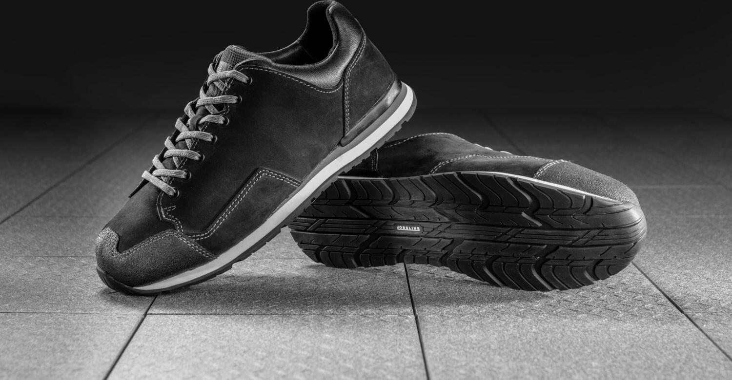 Jobeline Trainer Work Shoes without Aluminum Toe Cap, O2 Safety Class, Suede Leather, OrthoLite Insole, SRC Slip Resistant, Black, Unisex