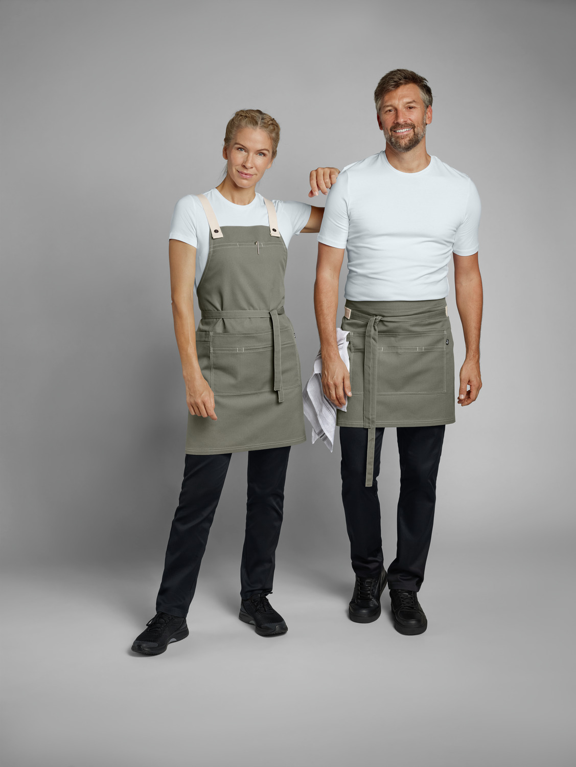 Jobeline Larry Bib Apron, 77x80 cm, Grey, Polyester-Cotton Canvas Blend, Adjustable Over-the-Shoulder Straps, OEKO-TEX Standard 100