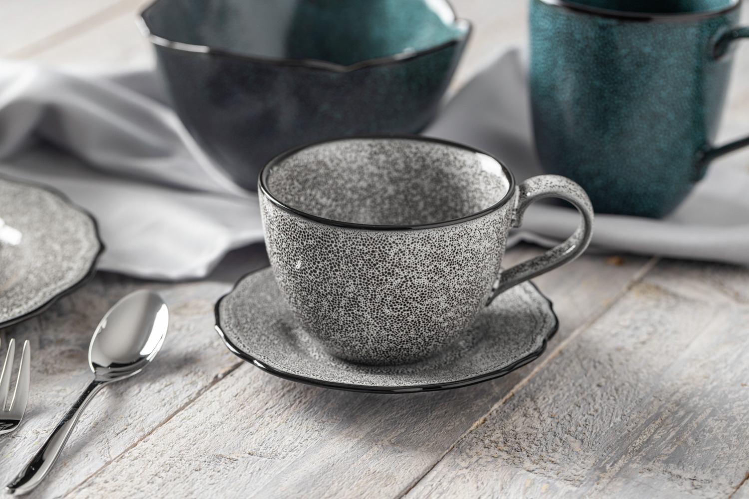Set de 6 cești de cafea VEGA Antiqus, 300 ml din Porțelan, Culoare Gri cu Textură, Compatibile cu Mașina de Spălat Vase și Cuptorul cu Microunde