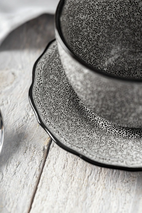 Set de 6 cești de cafea VEGA Antiqus, 300 ml din Porțelan, Culoare Gri cu Textură, Compatibile cu Mașina de Spălat Vase și Cuptorul cu Microunde