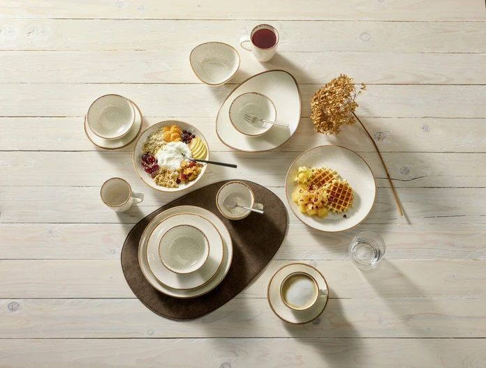 Set de 6 piese Boluri Rotunde din Porțelan VEGA Sidina, 400ml, Diametru 12.5cm, Culoare Bej cu Margine Maro, Rezistente la Cuptorul cu Microunde si Lavabil