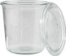 APS Assheuer + Pott GmbH & Co. KG Weck jar with lid, set Ø 11 cm, H: 11 cm Weck-Glas mit Deckel, Set Ø 11 cm, H: 11 cm Weck jar with lid, set Ø 11 cm, H: 11 cm; 580 ml, 11x11 cm (ØxH); transparent Weck-Glas mit Deckel, Set Ø 11 cm, H: 11 cm; 580 ml, 11x11 cm (ØxH); transparent Weck glass jar with lid, set Ø 11 cm, H: 11 cm, 580 ml mould. Set consisting of: 2 jars + 2 lids. Das Weck-Gläser-Set eignet sich ideal zum Servieren, Aufbewahren und Präsentieren von Desserts, Vorspeisen, Salaten, Dips, Aufstrichen oder kleinen Speisen. Die Gläser mit passenden Deckeln unterstützen eine hygienische Bereitstellung und sind vielseitig in Gastronomie, Catering, Buffet, Frühstücksbereich und privater Küche einsetzbar. Durch die klare Glasoptik lassen sich Inhalte ansprechend präsentieren. * Material: Glas * Set mit zwei Gläsern und passenden Deckeln * Für Desserts, Vorspeisen, Salate, Dips und Aufstriche geeignet * Für Buffet, Catering, Frühstücksbereich und Küche einsetzbar * Zur hygienischen Aufbewahrung und Präsentation * Spülmaschinengeeignet
