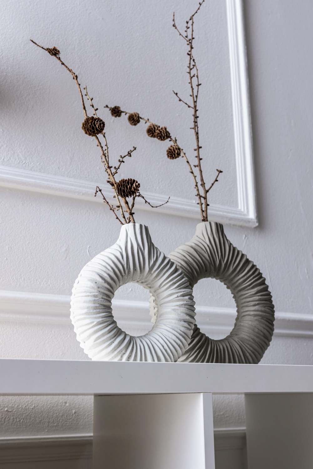 Vega Vase Aada Decorative Ring-Shaped Torus Vase, Cast Aluminum, Ribbed Textured Surface, Grey, 27.5 cm Diameter x 27.5 cm Height