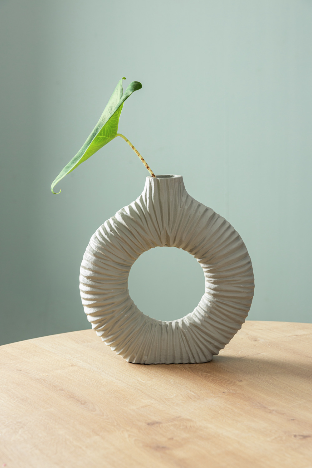 Vega Vase Aada Decorative Ring-Shaped Torus Vase, Cast Aluminum, Ribbed Textured Surface, Grey, 27.5 cm Diameter x 27.5 cm Height