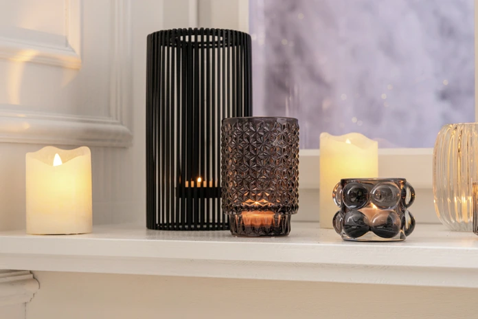 Suport pentru lumânări Vega Alron, Design Modern din Sticlă cu Bule, Gri, Diametru 8.5 cm, Înălțime 6.4 cm