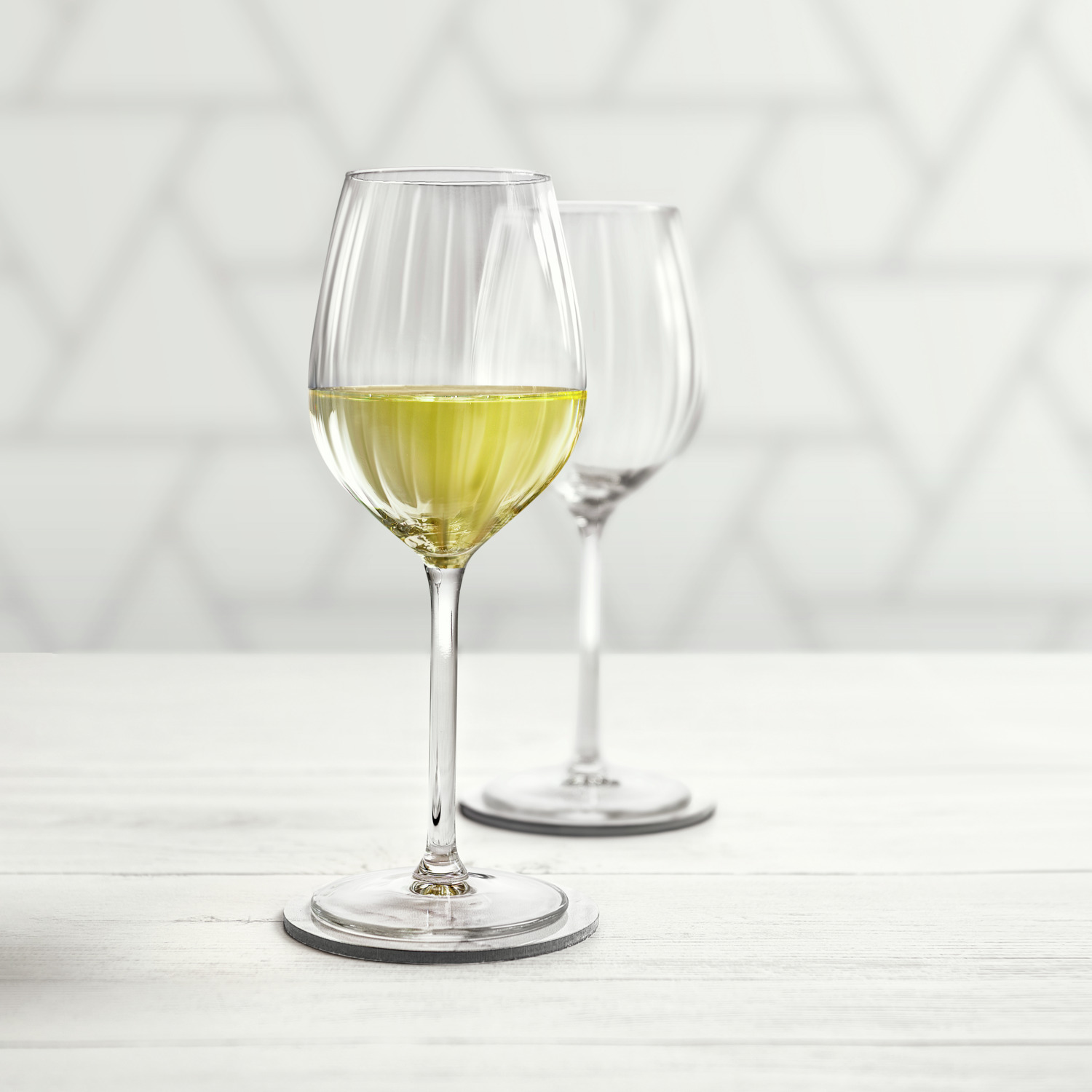 Set de 6 piese Pahare de vin alb Royal Leerdam Adora, 390 ml, Sticla transparenta cu caneluri verticale, Inaltime 21.7 cm, Calitate profesionala Horeca