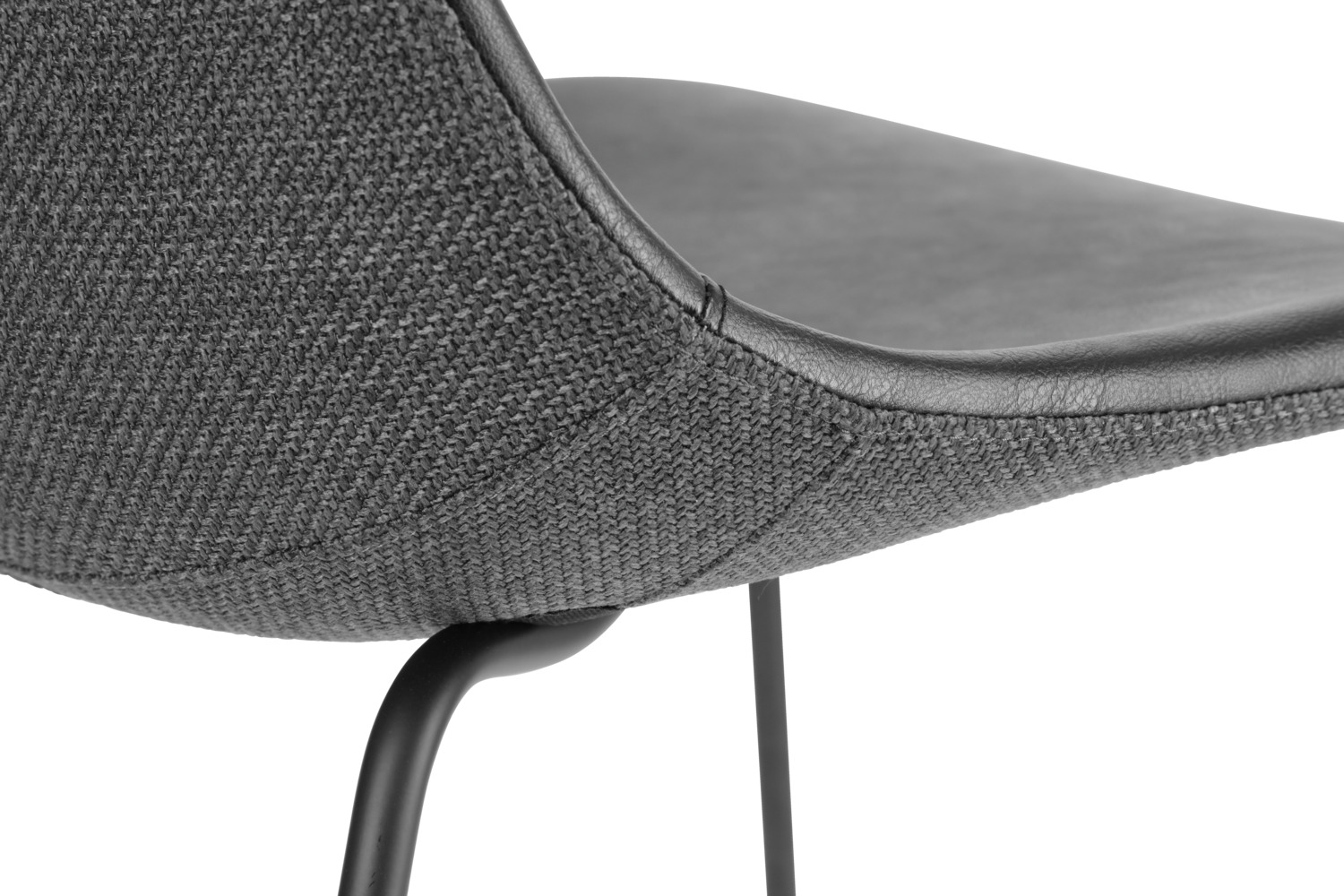 Set de 2 scaune moderne pentru catering VEGA Velaro, imitație piele și material textil, bază din metal vopsit electrostatic, negru, 49x62x81 cm