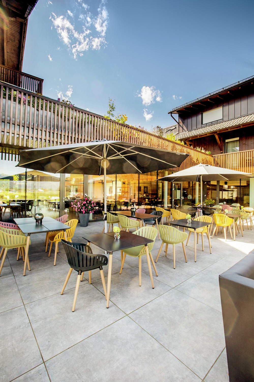Masa Exterior Pătrată VEGA Gimani, 80 cm, Blat Duraboard Rezistent la Intemperii, Picioare Aluminiu Aspect Lemn, Masa Gradina Calitate Profesionala UV