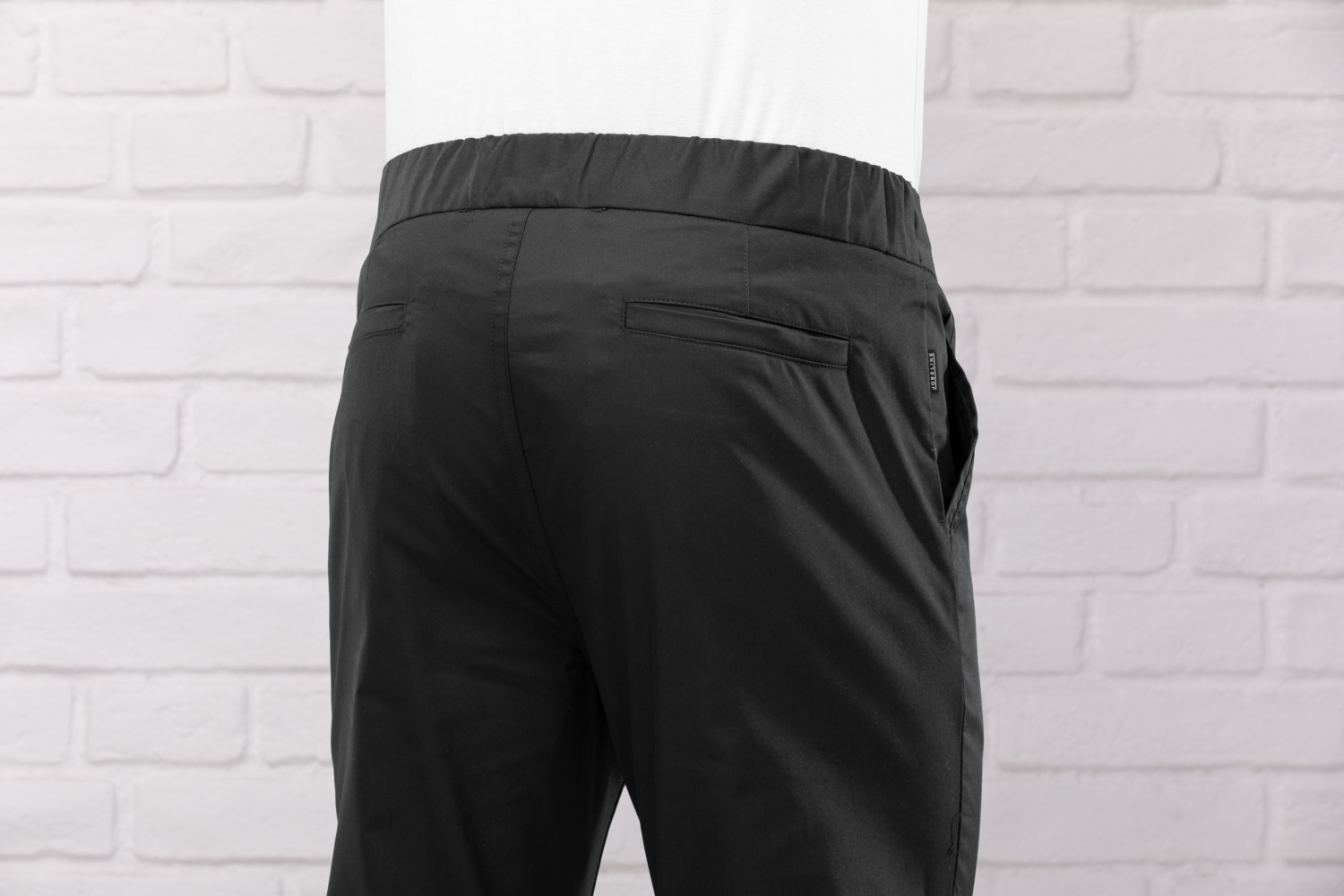 Pantaloni Jobeline pentru bucatari model sweatpant, barbati, marime 58, amestec bumbac-poliester, material functional respirabil, cu elastice la glezne si talie reglabila
