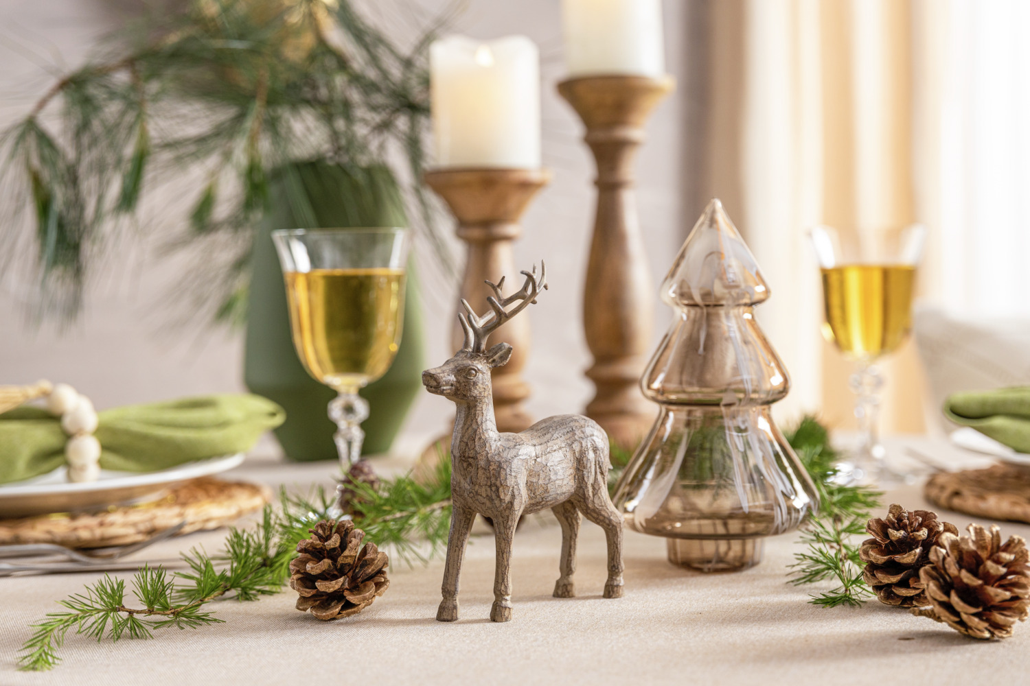 Vega Alketa Decorative Deer Figure, Resin Material, Brown, 11.5 x 6 x 16 cm