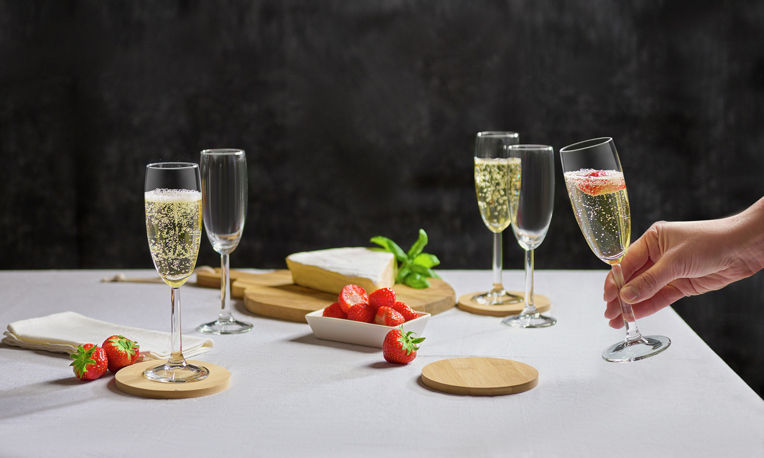 Royal Leerdam Vinous Champagne Flutes, 180 ml, Transparent Glass, Professional HoReCa Sparkling Wine Glasses, Set of 6