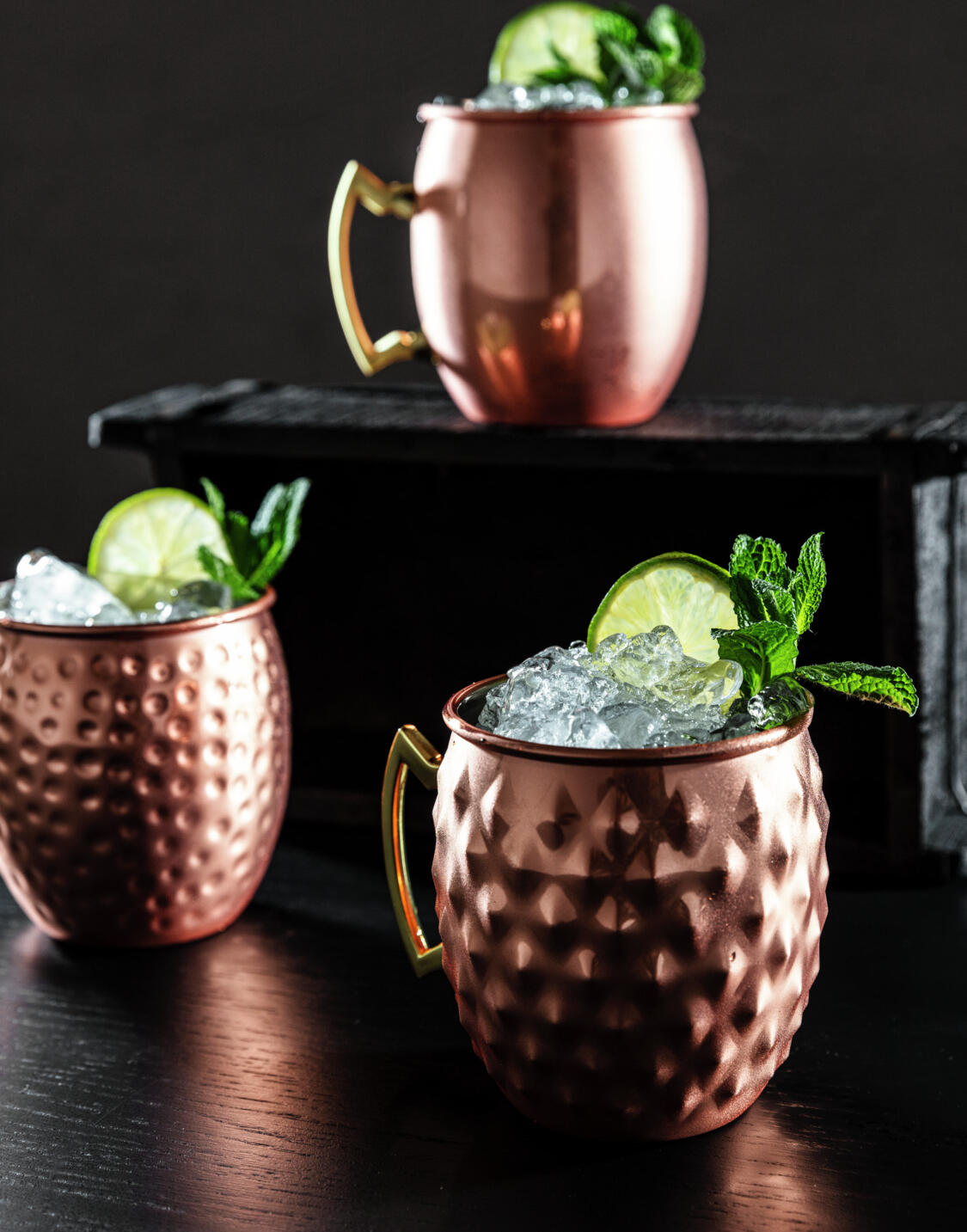 VEGA Glendale Moscow Mule Mug, 550 ml, 18/10 Stainless Steel with Copper Coating, Diamond Pattern, Gold Handle