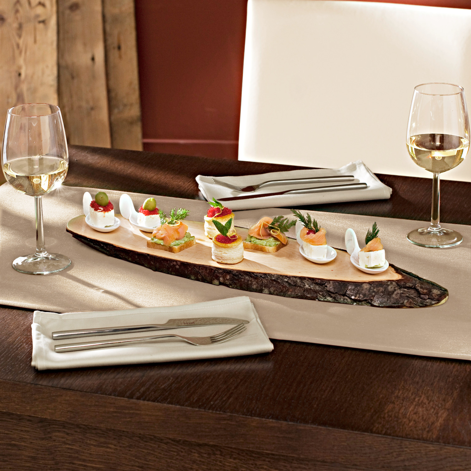 Linguri pentru finger food VEGA Makapa, mini boluri din porțelan alb, capacitate 10ml, lungime 10.2cm, rezistente la dishwasher și cuptor cu microunde, set de 12 piese