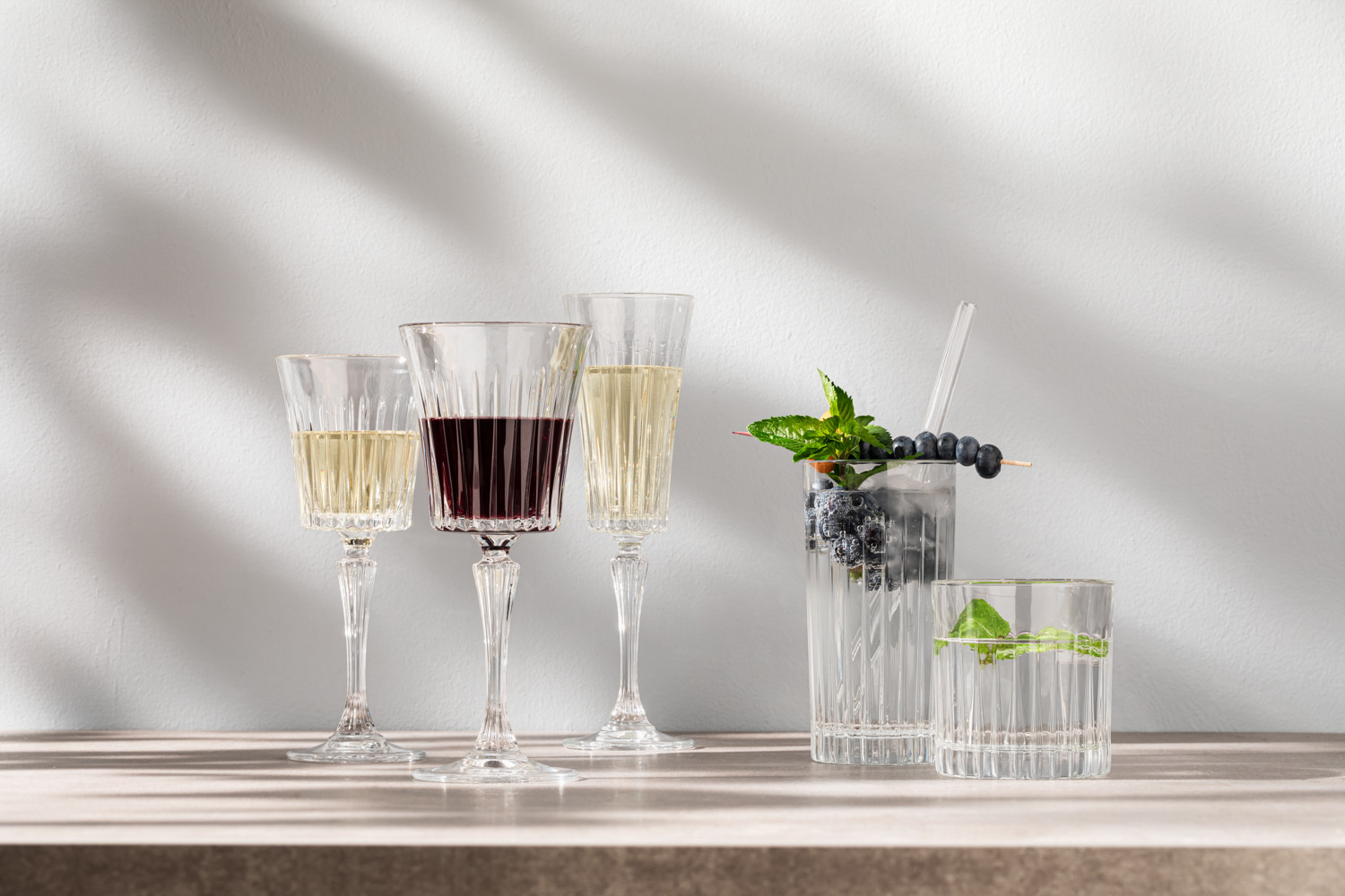 Set de 6 pahare pentru cocktail RCR Timeless din cristal, 440ml, transparente, cu design cu relief vertical