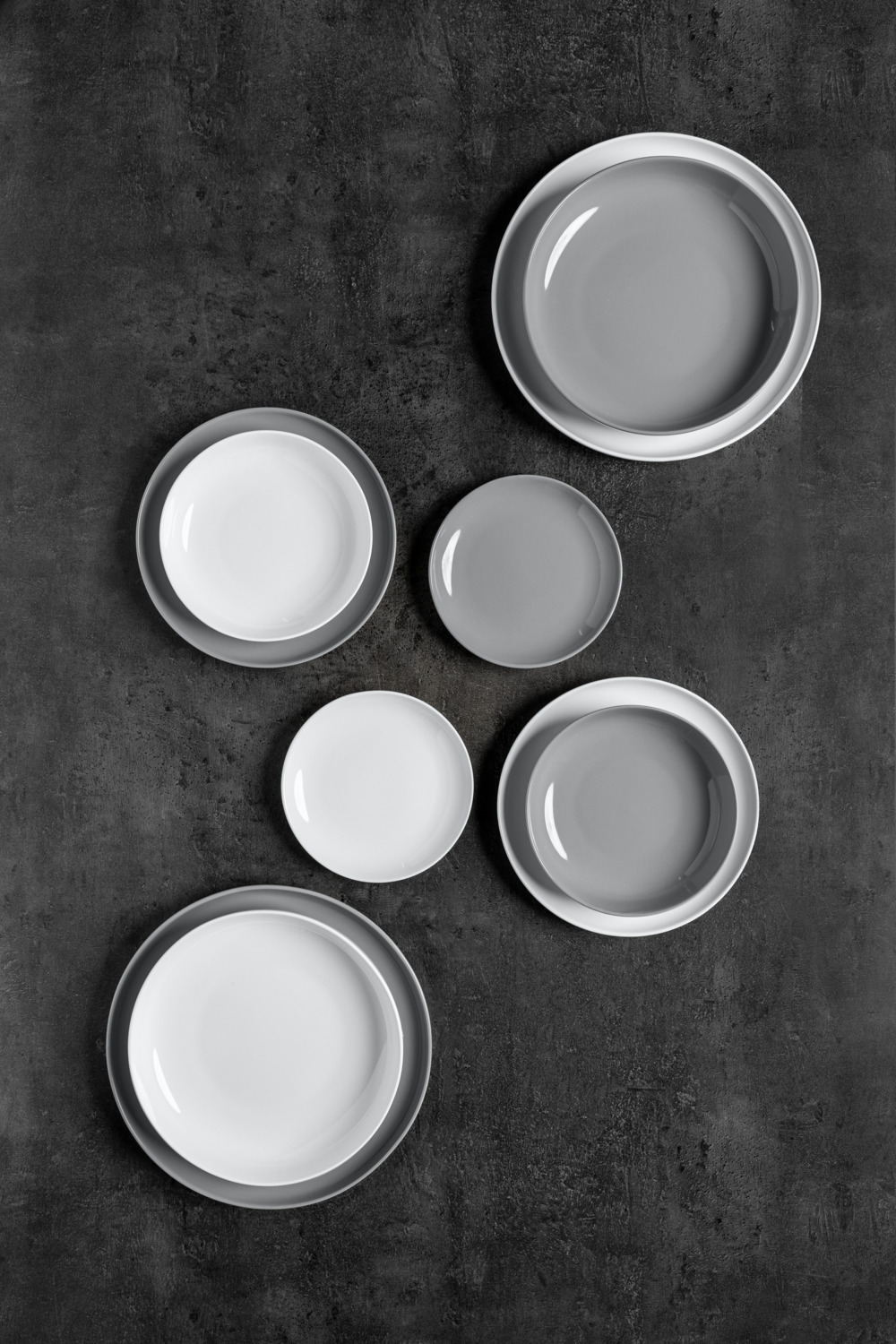 PULSIVA Guscia Flat Plates, White Porcelain, 21.6 cm Diameter, Dishwasher and Microwave Safe, Sturdy Design, Set of 6