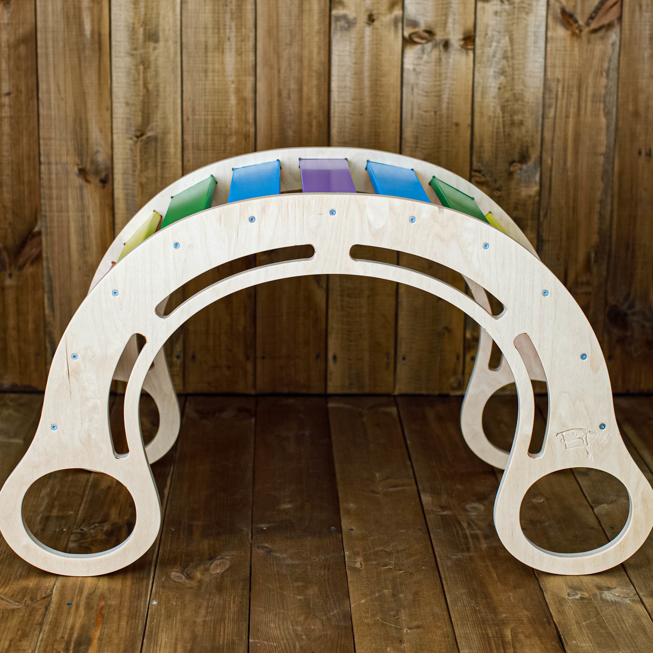 TimberKids Rainbow Rocker Maxi, Balansoar Curcubeu din Lemn Ecologic, Placa de Echilibru Colorata pentru Dezvoltare Motora, Tobogan si Pod